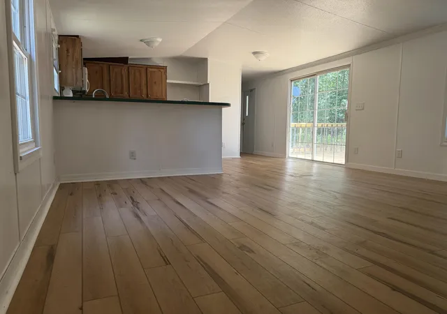 Photo 2 of Single family home for sale at 38 Wood Lake Dr, Murray, KY 42071 | MLS# 26024002 | Listing updated on 2026-09-01