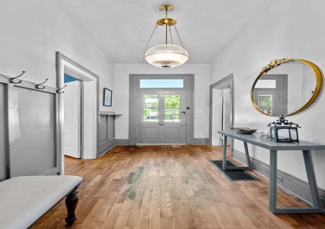 Photo 3 of Single family home for sale at 418 Logan St, Frankfort, KY 40601 | MLS# 26024014 | Listing updated on 2026-09-14