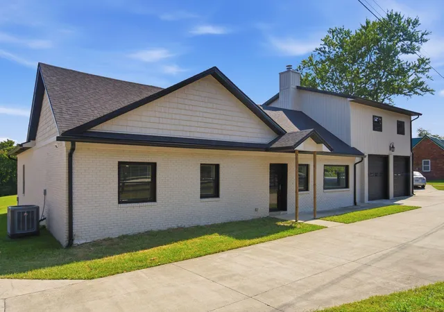 Photo 2 of Land for sale at 7015 7019 Old Richmond Rd, Lexington, KY 40515 | MLS# 26024058 | Listing updated on 2026-10-16