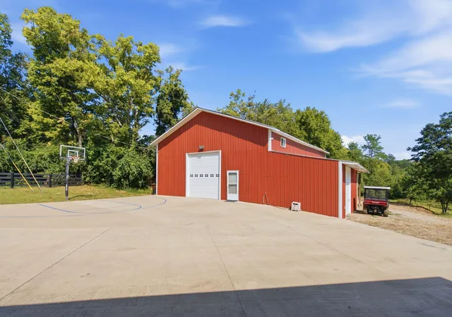 Photo 2 of House for sale at 7015-7019 Old Richmond Rd, Lexington, KY 40515 | MLS# 26024058 | Listing updated on 2026-09-16
