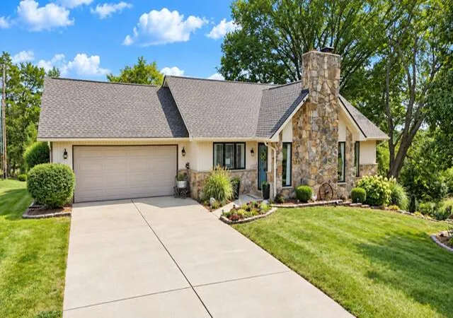Photo 1 of Single family home for sale at 1032 S Fork Dr, Somerset, KY 42503 | MLS# 26024450 | Listing updated on 2026-10-06