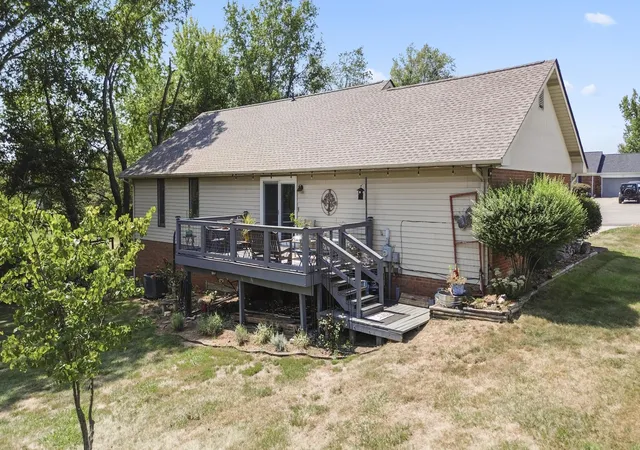 Photo 3 of Single family home for sale at 1032 S Fork Dr, Somerset, KY 42503 | MLS# 26024450 | Listing updated on 2026-10-06