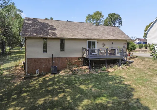 Photo 3 of Single family home for sale at 1032 S Fork Dr, Somerset, KY 42503 | MLS# 26024450 | Listing updated on 2026-10-06