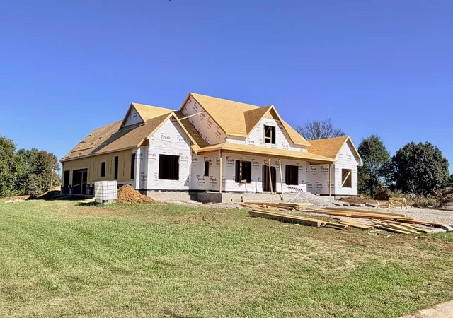Photo 3 of Single family home for sale at 1092 Walnut Grv Cir, Richmond, KY 40475 | MLS# 26024640 | Listing updated on 2026-10-21