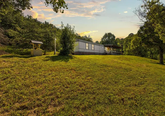 Photo 2 of Single family home for sale at 1135 Nest Egg Rd, Mount Sterling, KY 40353 | MLS# 26024269 | Listing updated on 2026-09-03