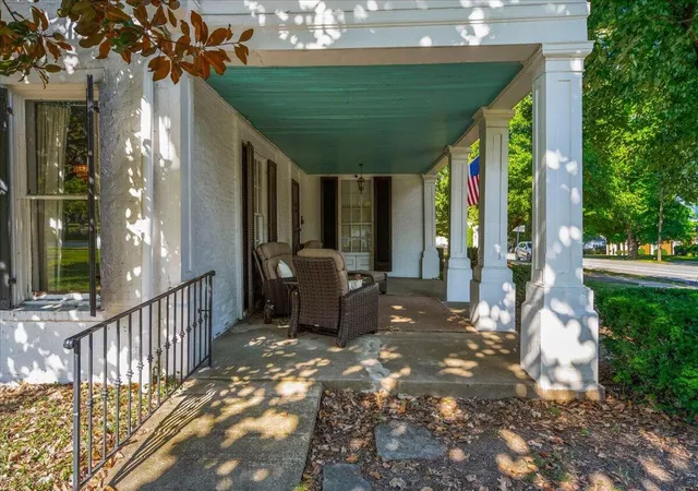 Photo 4 of Single family home for sale at 416 E Main St, Georgetown, KY 40324 | MLS# 26023996 | Listing updated on 2026-09-12