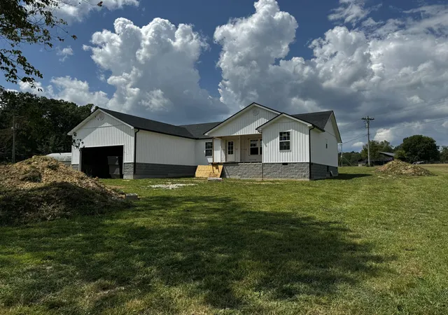 Single family home for sale at 660 Helvetia Rd, London, KY 40741 | MLS# 26024370 | Listing updated on 2026-09-04