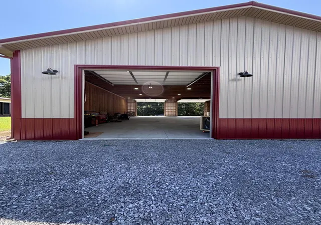 Photo 3 of Single family home for sale at 108 Gullview Dr, Murray, KY 42071 | MLS# 26024030 | Listing updated on 2026-09-03