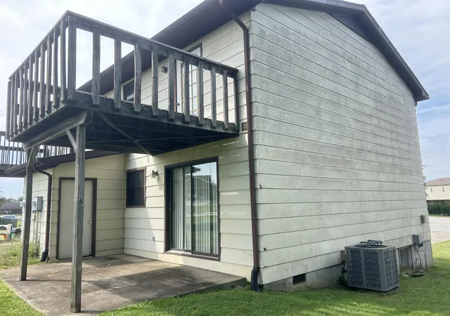 Photo 2 of Multi family home for sale at 27 Harmony Landing Ct #A & B, Frankfort, KY 40601 | MLS# 26023905 | Listing updated on 2026-09-01