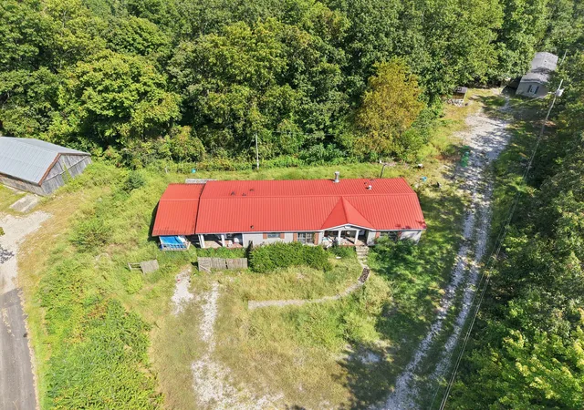 Photo 2 of Sale Pending at 361, 363 365 New Fox Rd, Irvine, KY 40336 | MLS# 26024401 | Listing updated on 2026-09-07