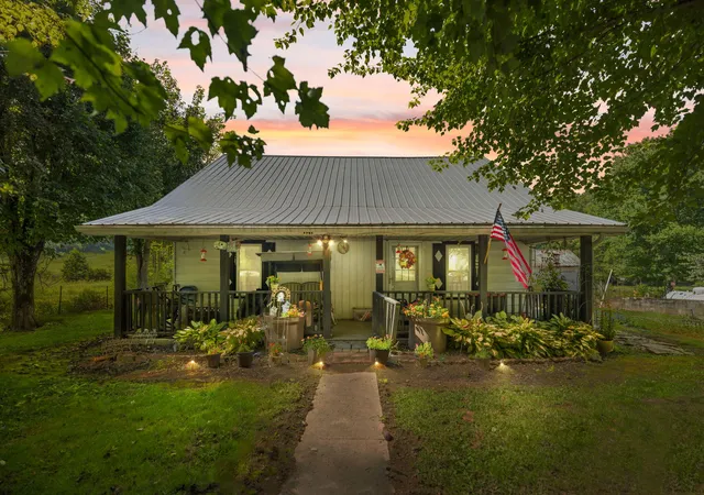Photo 1 of Sale Pending at 2775 N Ponder Branch Rd, Manchester, KY 40962 | MLS# 26024018 | Listing updated on 2026-09-05