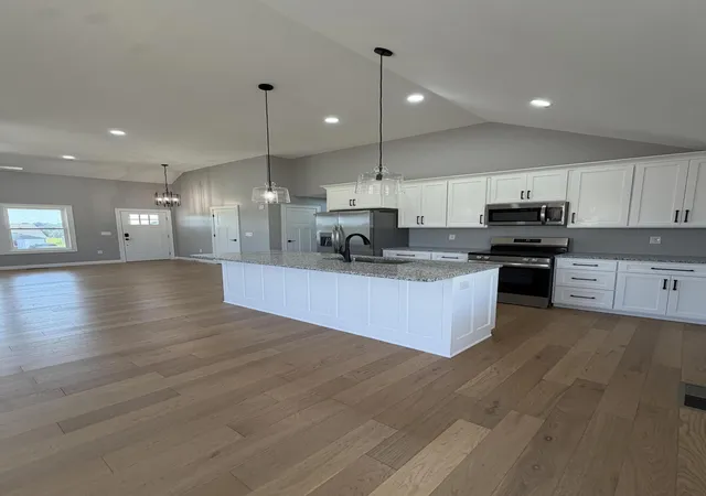Single family home for sale at 170 Lone Oak Ct, Somerset, KY 42503 | MLS# 26024092 | Listing updated on 2026-09-11