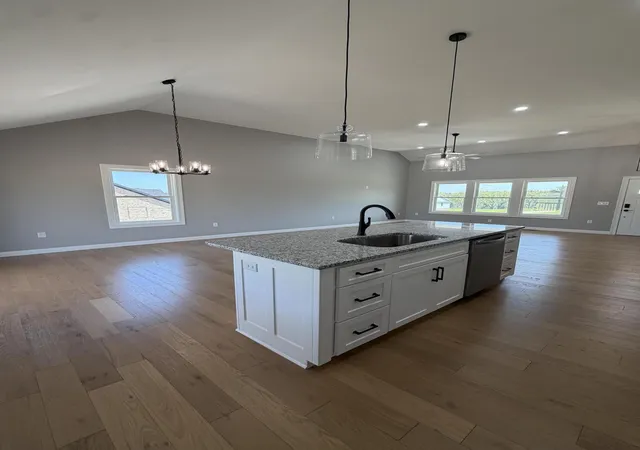 Photo 1 of Single family home for sale at 170 Lone Oak Ct, Somerset, KY 42503 | MLS# 26024092 | Listing updated on 2026-09-11