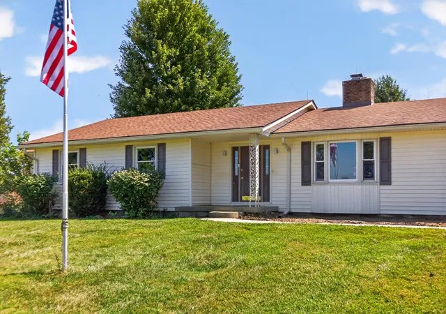 Photo 1 of Single family home for sale at 5300 Stewart Rd, Lexington, KY 40516 | MLS# 26026111 | Listing updated on 2026-10-14