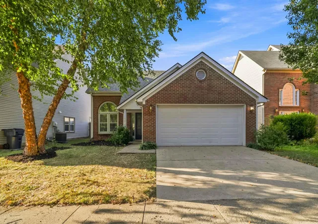 Photo 1 of Sale Pending at 613 Twin Pines Way, Lexington, KY 40514 | MLS# 26023959 | Listing updated on 2026-09-05
