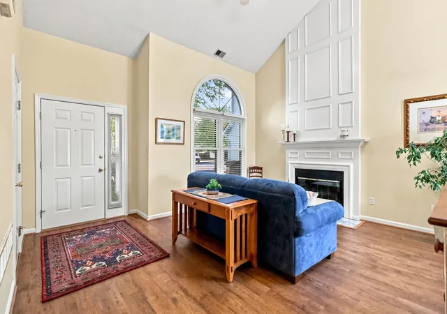 Photo 3 of Sale Pending at 613 Twin Pines Way, Lexington, KY 40514 | MLS# 26023959 | Listing updated on 2026-09-05