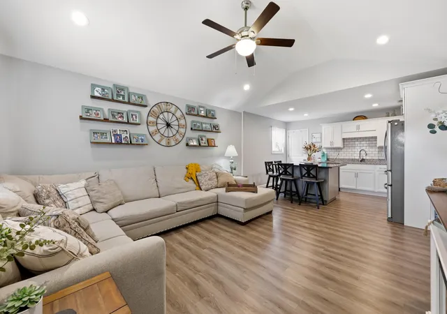 Photo 3 of Single family home for sale at 441 Middle Crk Way, Berea, KY 40403 | MLS# 26023869 | Listing updated on 2026-10-13