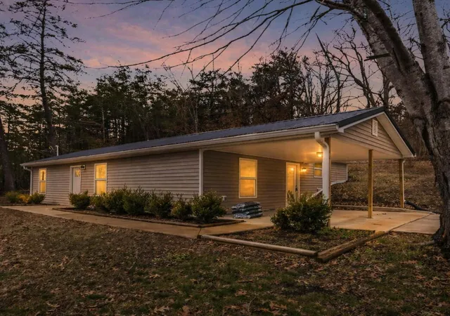 Photo 1 of Single family home for sale at 119 Tower Ln, Winchester, KY 40391 | MLS# 26023896 | Listing updated on 2026-09-01