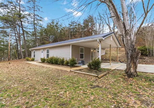 Photo 3 of Single family home for sale at 119 Tower Ln, Winchester, KY 40391 | MLS# 26023896 | Listing updated on 2026-09-25