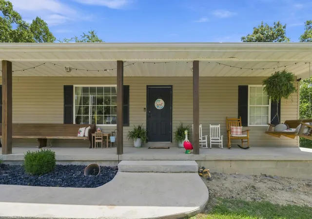 Photo 2 of Single family home for sale at 41 Rose Of Sharon Dr, Whitley City, KY 42653 | MLS# 26024268 | Listing updated on 2026-09-07