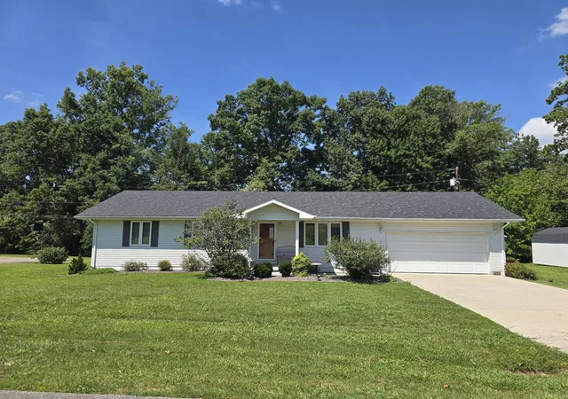 Photo 3 of Single family home for sale at 366 Meadowbrook Rd, London, KY 40744 | MLS# 26023995 | Listing updated on 2026-09-14