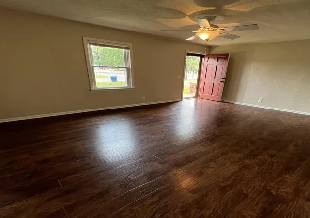 Photo 2 of Multi family home for sale at 1304 1306 Diuguid Dr, Murray, KY 42071 | MLS# 26024576 | Listing updated on 2026-09-08