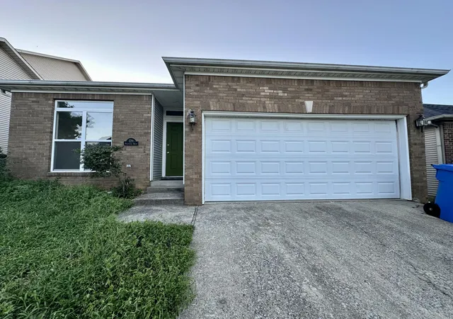 Photo 1 of Single family home for sale at 729 Whispering Brk Tr, Lexington, KY 40509 | MLS# 26023919 | Listing updated on 2026-09-21