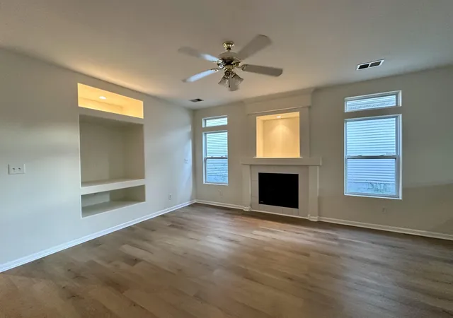Photo 4 of Single family home for sale at 729 Whispering Brk Tr, Lexington, KY 40509 | MLS# 26023919 | Listing updated on 2026-09-21