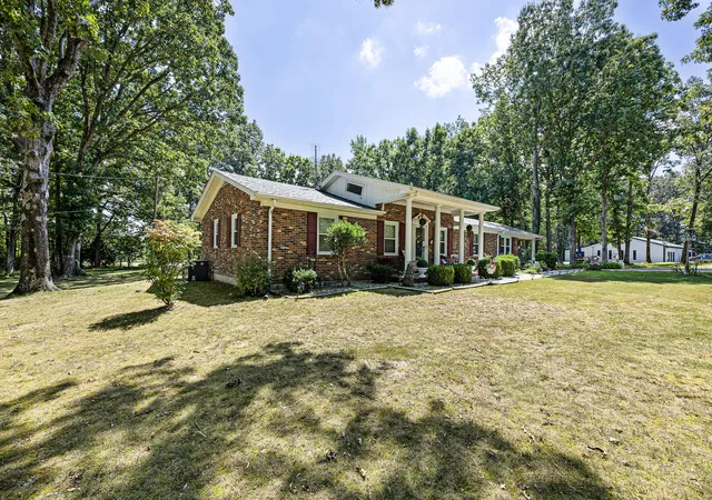 Photo 2 of Single family home for sale at 1015 Ky 698, Stanford, KY 40484 | MLS# 26024301 | Listing updated on 2026-09-04