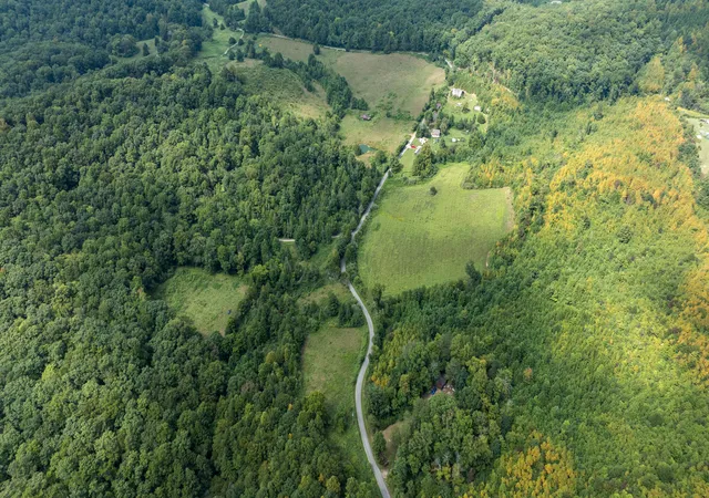 Photo 3 of Sale Pending at 18 E Acres Arthur Adkins Rd, Somerset, KY 42501 | MLS# 26023886 | Listing updated on 2026-09-03