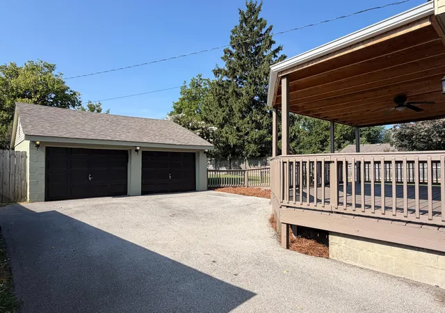 Photo 3 of Sale Pending at 616 Springridge Dr, Lexington, KY 40503 | MLS# 26024033 | Listing updated on 2026-09-05