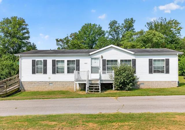 Photo 1 of Sale Pending at 202 N 3rd Street, Harrodsburg, KY 40330 | MLS# 26023924 | Listing updated on 2026-09-07