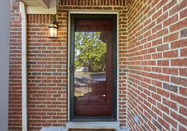 Photo 3 of Sale Pending at 3429 Pueblo Ct, Lexington, KY 40509 | MLS# 26024218 | Listing updated on 2026-09-04