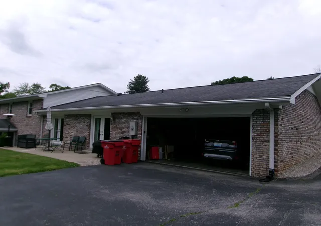 Photo 3 of Single family home for sale at 47 Timberlawn Cir, Frankfort, KY 40601 | MLS# 26023902 | Listing updated on 2026-09-01