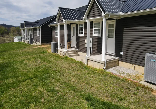 Photo 4 of House for sale at 26 Miles Cemetery Rd, Barbourville, KY 40906 | MLS# 26024017 | Listing updated on 2026-09-02
