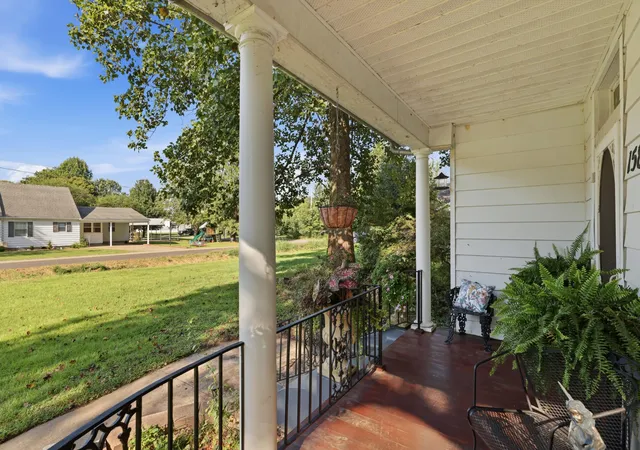 Photo 3 of Single family home for sale at 1581 Almo Rd, Almo, KY 42020 | MLS# 26024028 | Listing updated on 2026-09-20