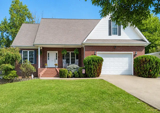 Photo 1 of Single family home for sale at 585 Krebs Sta Rd, Paducah, KY 42003 | MLS# 26024395 | Listing updated on 2026-09-14