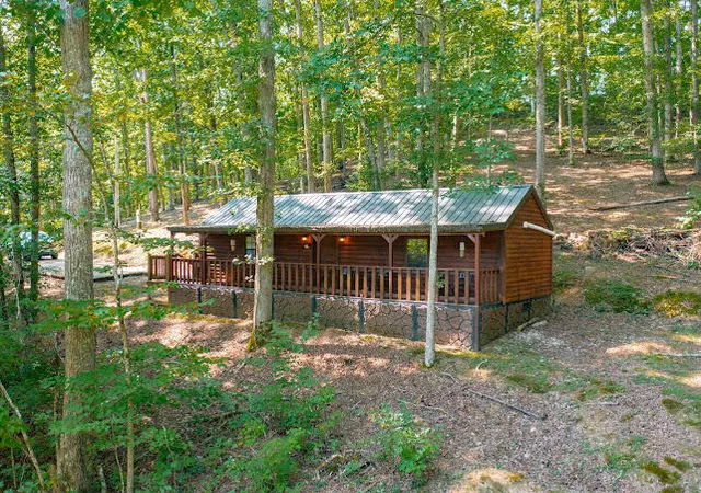 Photo 1 of Single family home for sale at 411 Alum Cave Rd, Annville, KY 40402 | MLS# 26024664 | Listing updated on 2026-09-08