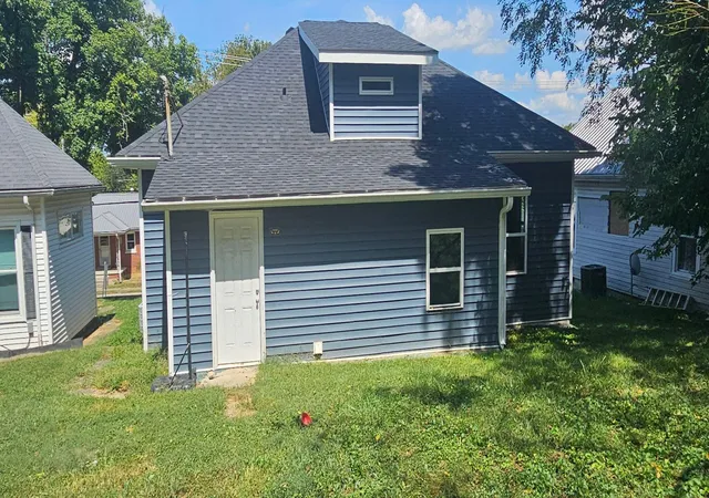 Photo 2 of Single family home for sale at 226 E Office St, Harrodsburg, KY 40330 | MLS# 26024042 | Listing updated on 2026-09-02