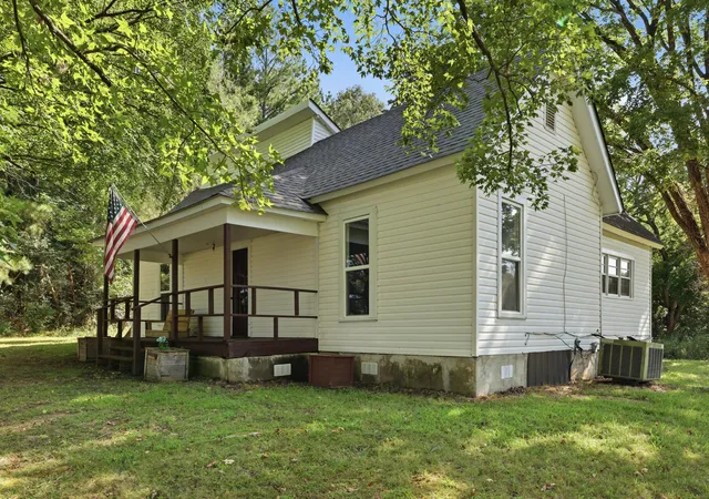Photo 3 of Single family home for sale at 1980 Downing Rd, Kirksey, KY 42054 | MLS# 26023961 | Listing updated on 2026-09-02