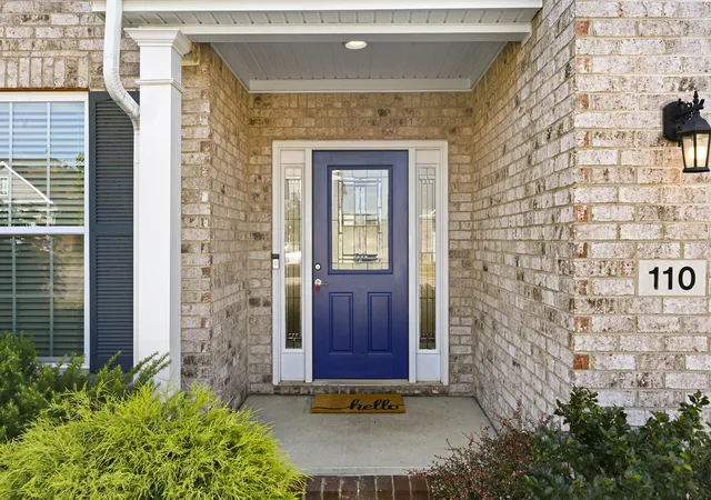 Photo 3 of Sale Pending at 110 Castle Acre Way, Georgetown, KY 40324 | MLS# 26024142 | Listing updated on 2026-09-12