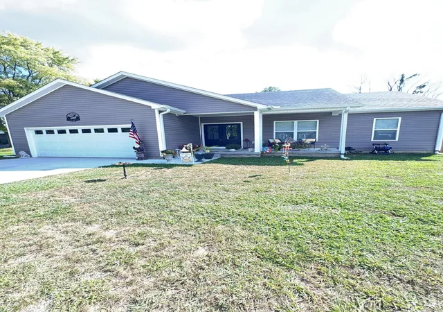 Photo 1 of Single family home for sale at 42 Hidden Ct, Danville, KY 40422 | MLS# 26024183 | Listing updated on 2026-09-03