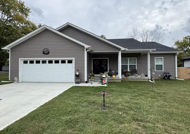 Photo 1 of Single family home for sale at 42 Hidden Ct, Danville, KY 40422 | MLS# 26024183 | Listing updated on 2026-10-14