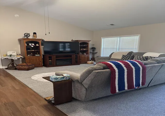 Photo 3 of Single family home for sale at 42 Hidden Ct, Danville, KY 40422 | MLS# 26024183 | Listing updated on 2026-09-03