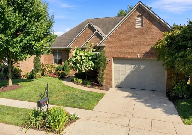 Photo 1 of Single family home for sale at 2524 Sungale Ct, Lexington, KY 40513 | MLS# 26024115 | Listing updated on 2026-09-14