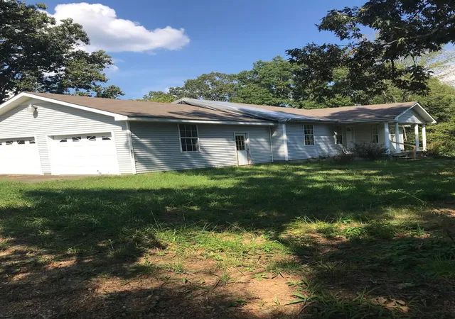 Photo 1 of Single family home for sale at 278 Tom Ln Rd, Benton, KY 42025 | MLS# 26023979 | Listing updated on 2026-09-01