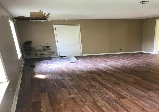 Photo 3 of Sale Pending at 278 Tom Ln Rd, Benton, KY 42025 | MLS# 26023979 | Listing updated on 2026-10-25