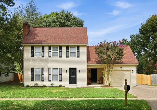 Photo 1 of Single family home for sale at 510 Sheffield Dr, Versailles, KY 40383 | MLS# 26023980 | Listing updated on 2026-09-01
