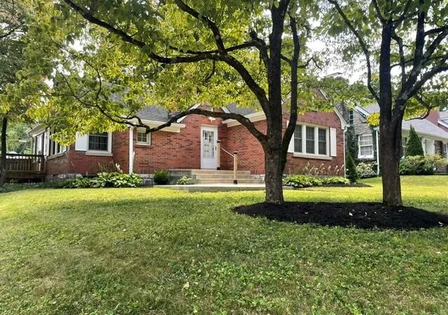 Photo 2 of Sale Pending at 101 Romany Rd, Lexington, KY 40502 | MLS# 26023993 | Listing updated on 2026-09-15
