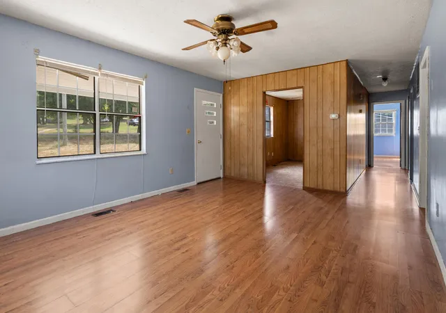 Photo 3 of Single family home for sale at 625 Ky 213, Jeffersonville, KY 40337 | MLS# 26023984 | Listing updated on 2026-09-19